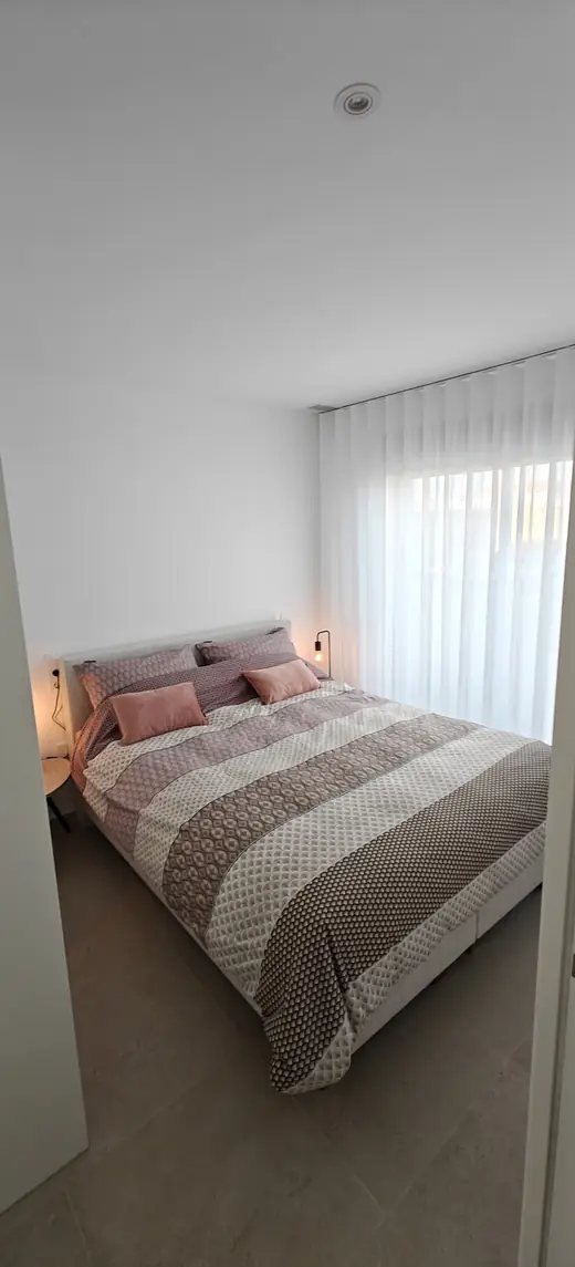 Slaapkamer 1 - Gastenkamer beneden, foto 12